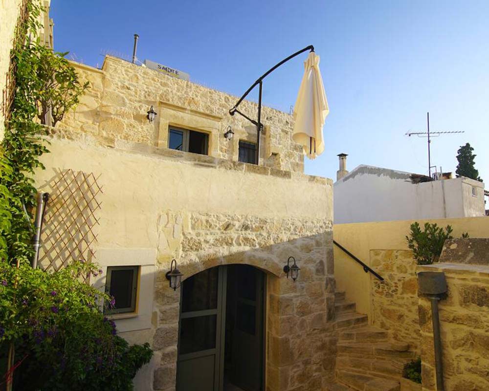 a-romantic-house-of-two-01