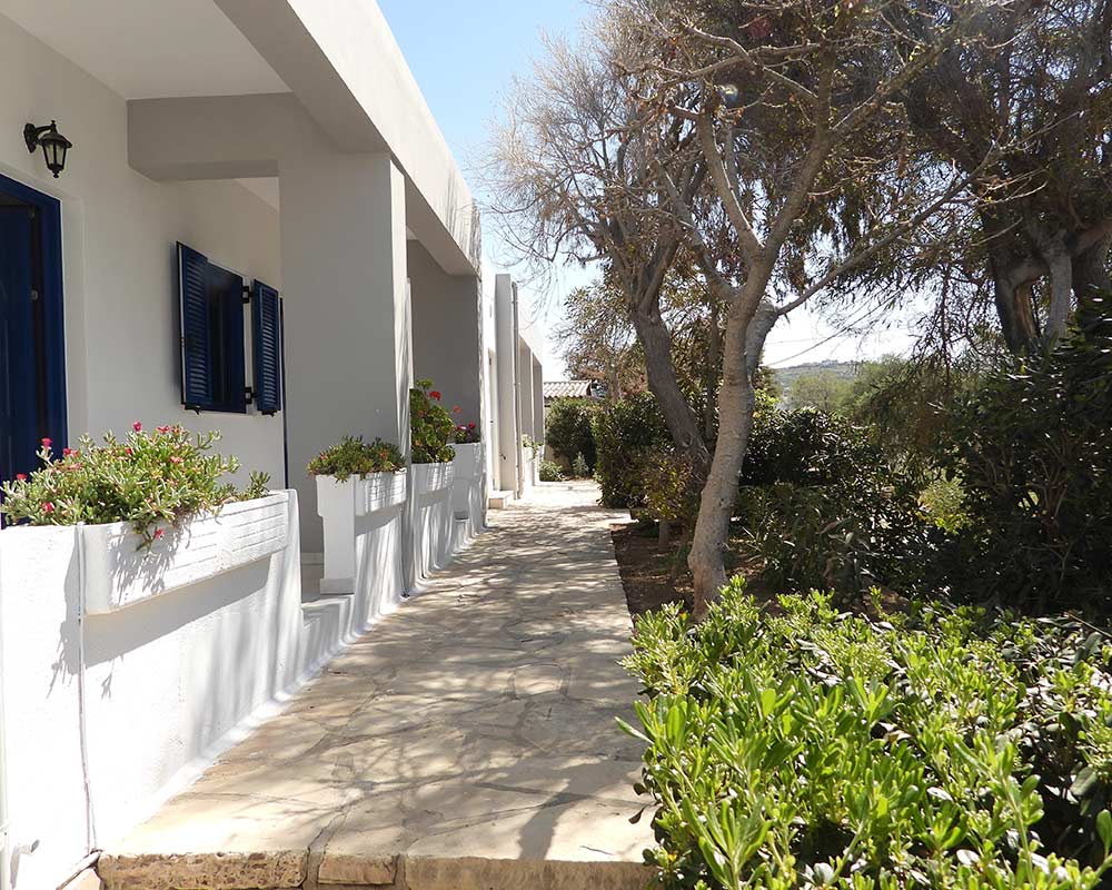 eco-living-apartment-02